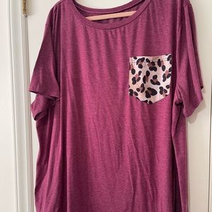 Leopard pocket tee